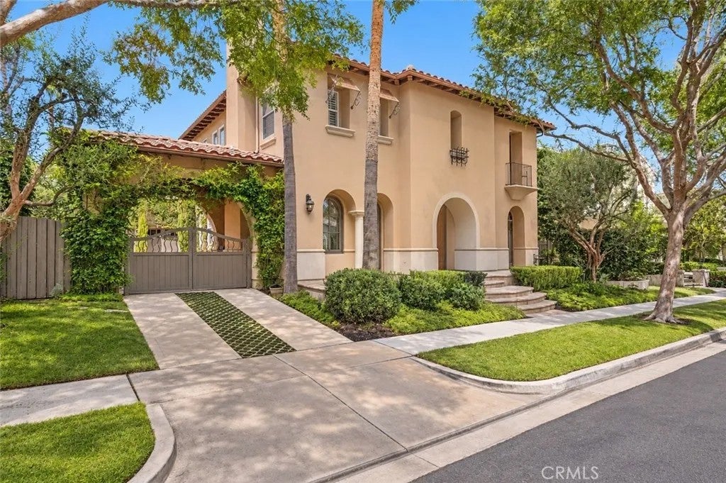 25 Peppertree