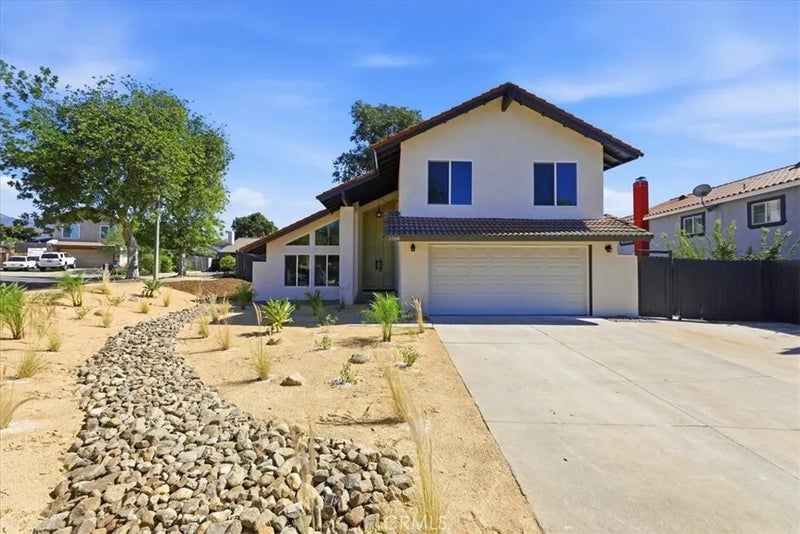 1580 Lakewood