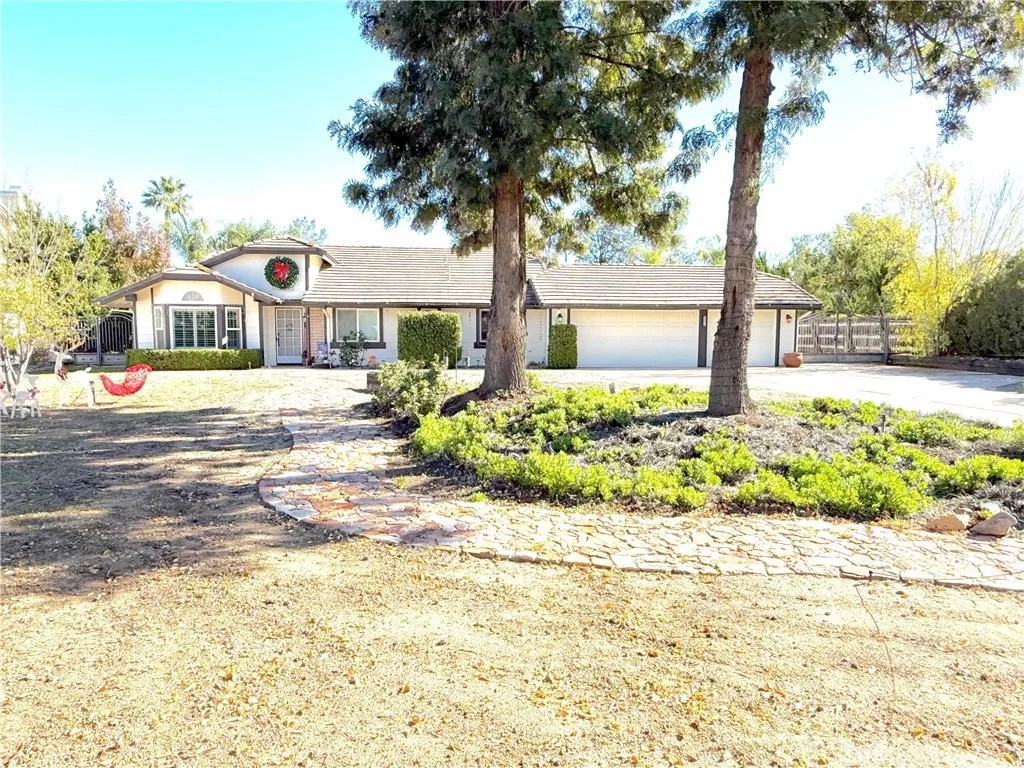 28870 Broken Arrow Cir