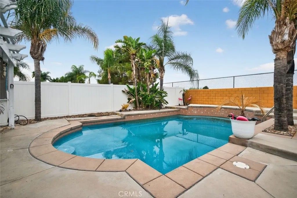 Photo of 26738 Silver Oaks Drive, Murrieta, CA 92563 (MLS # PW25195002)