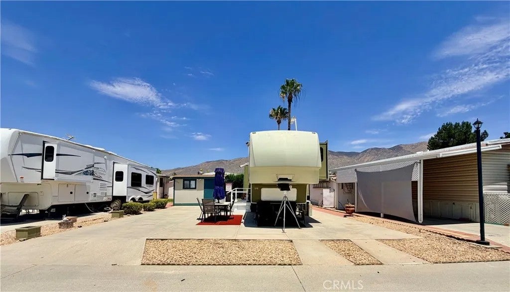 Photo of 827 Deerwood DR, San Jacinto, CA 92583 (MLS # SW26162849)
