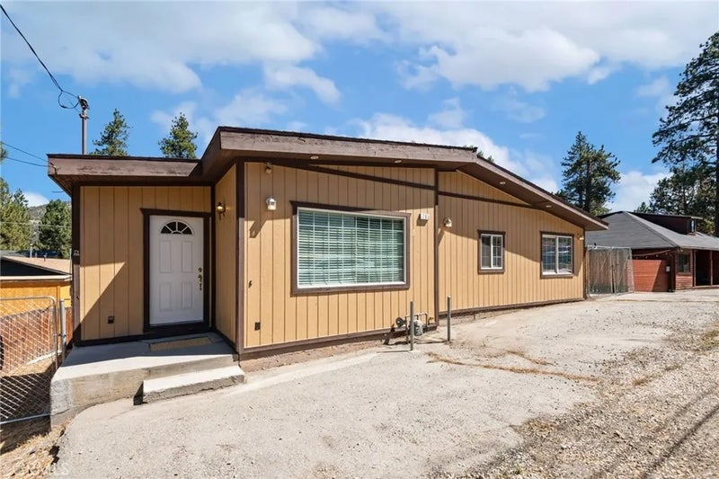 765 W Big Bear Boulevard