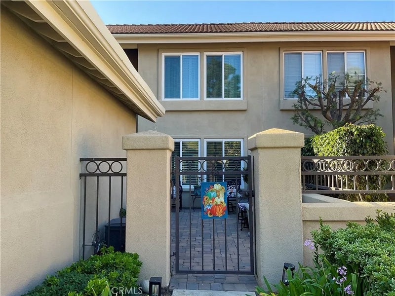 27585 Paseo Segovia