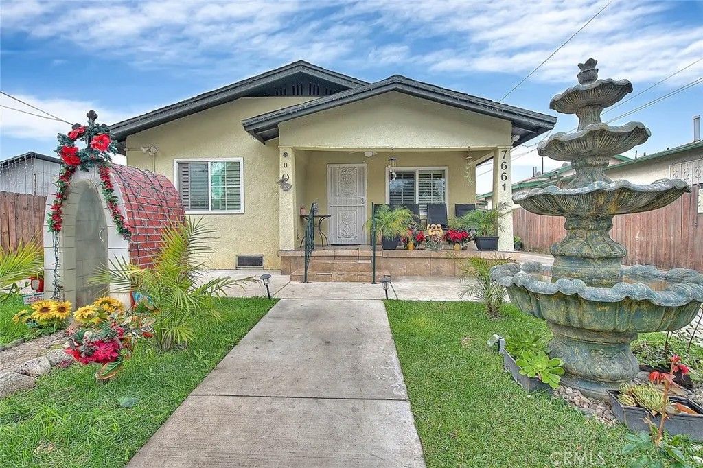 Photo of 7659 Miramonte Boulevard, Los Angeles, CA 90001 (MLS # DW26005247)