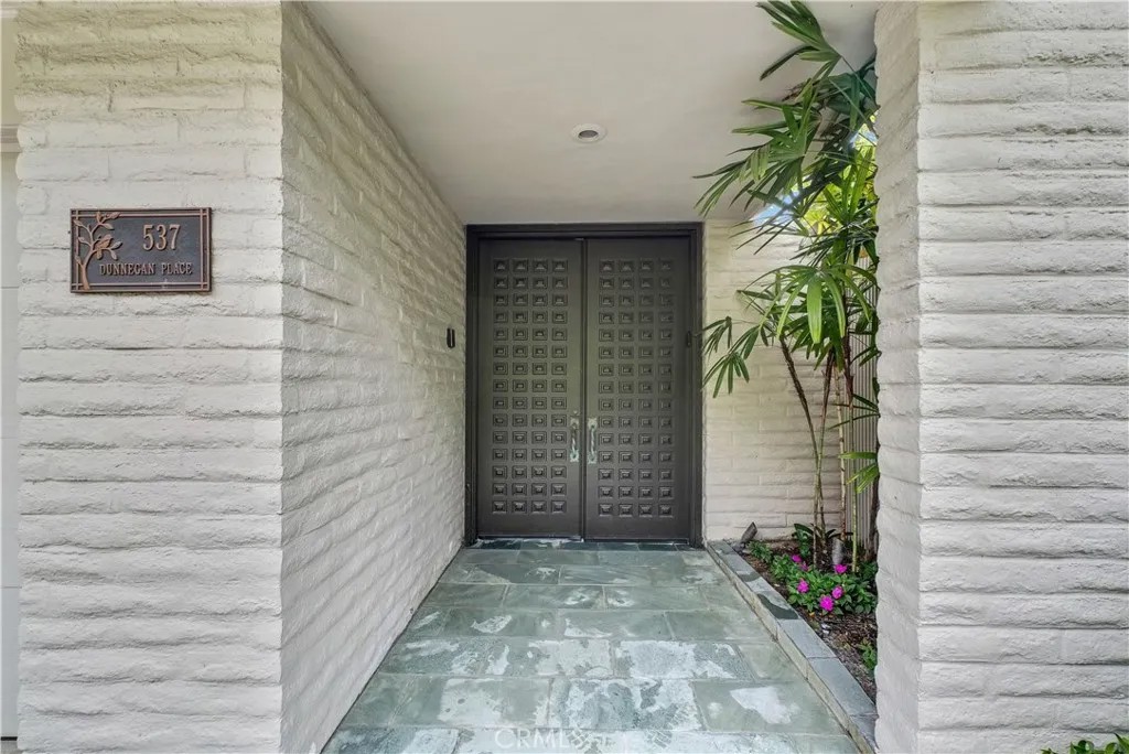 537 Dunnegan Place