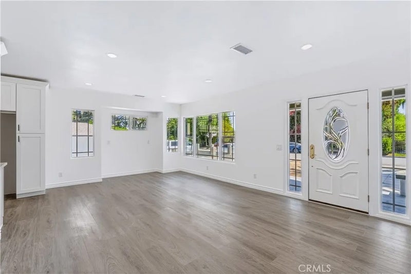 2357 Wilshire