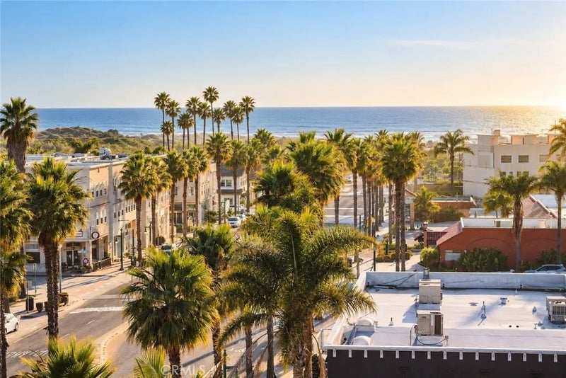 401 Grand Avenue West 301