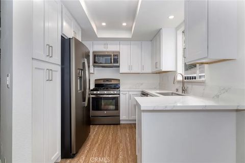 Photo of 26956 Flo Lane #340, Canyon Country, CA 91351 (MLS # SR26031707)