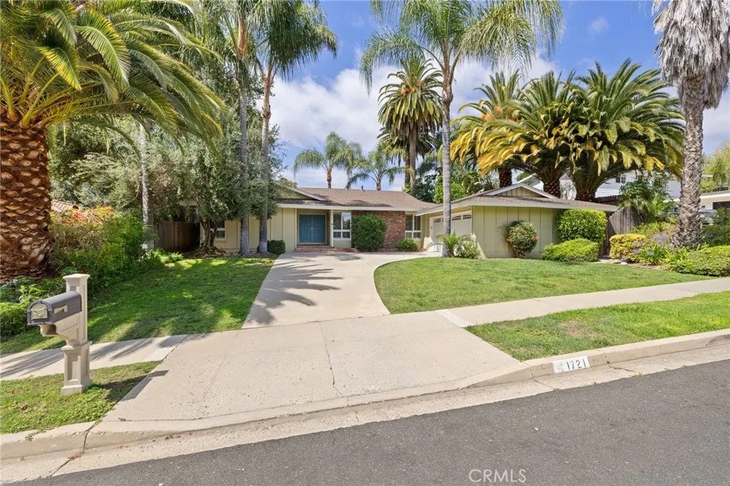 1721 Bates Court