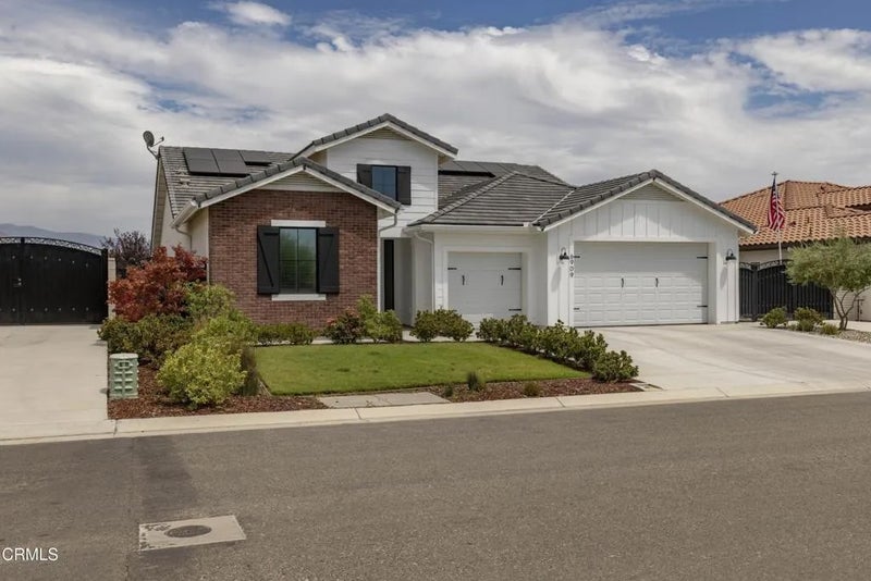 6909 Aquamarine Drive