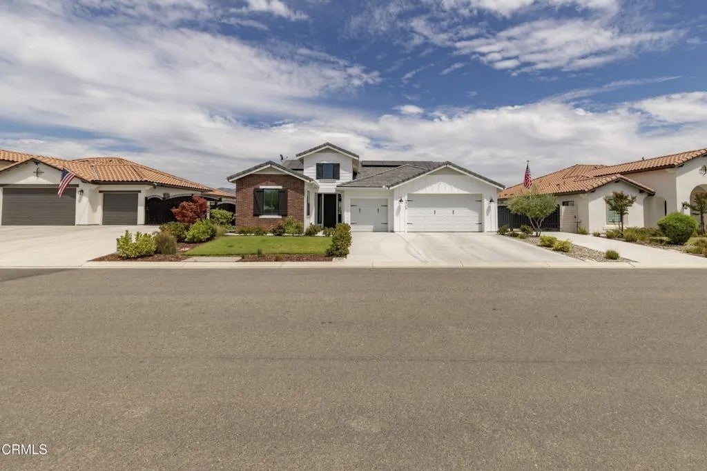 6909 Aquamarine Drive