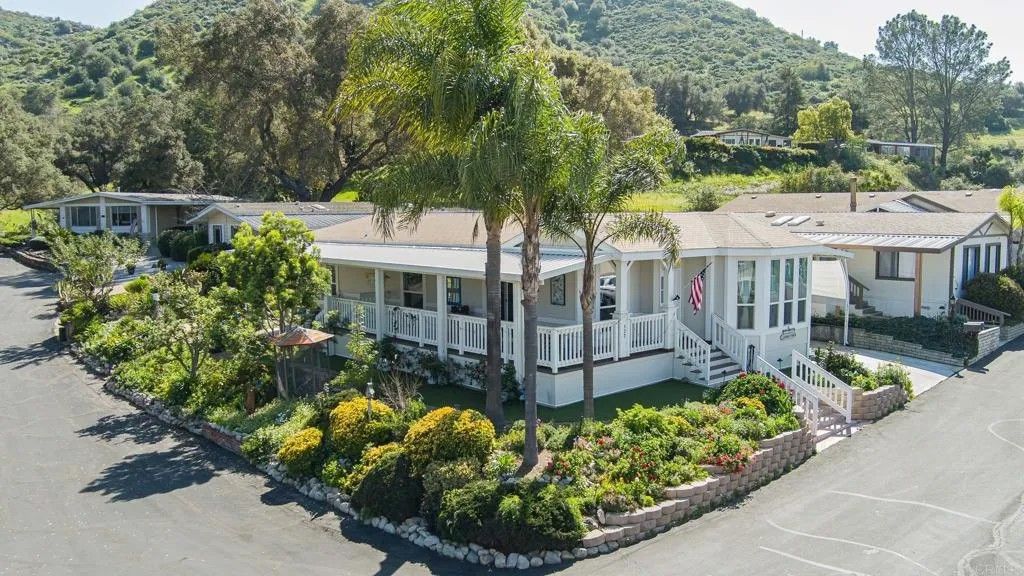 Photo of 4650 Dulin Rd #137, Fallbrook, CA 92028 (MLS # NDP2602212)