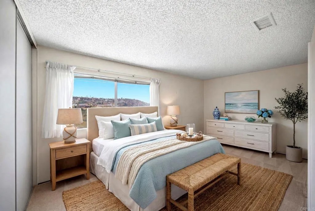 6731 Lofty View