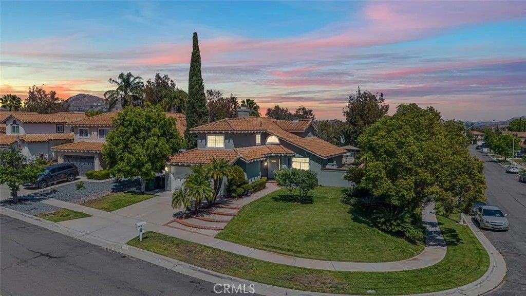 Photo of 711 Lassen Drive, Corona, CA 92879 (MLS # SW26091851)