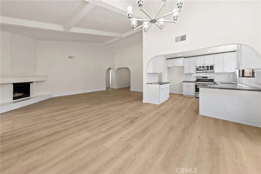 13380 Alta Vista