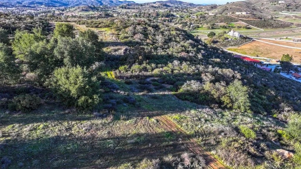 Photo of 39830 Arrieta, Murrieta, CA 92562 (MLS # ND25226953)