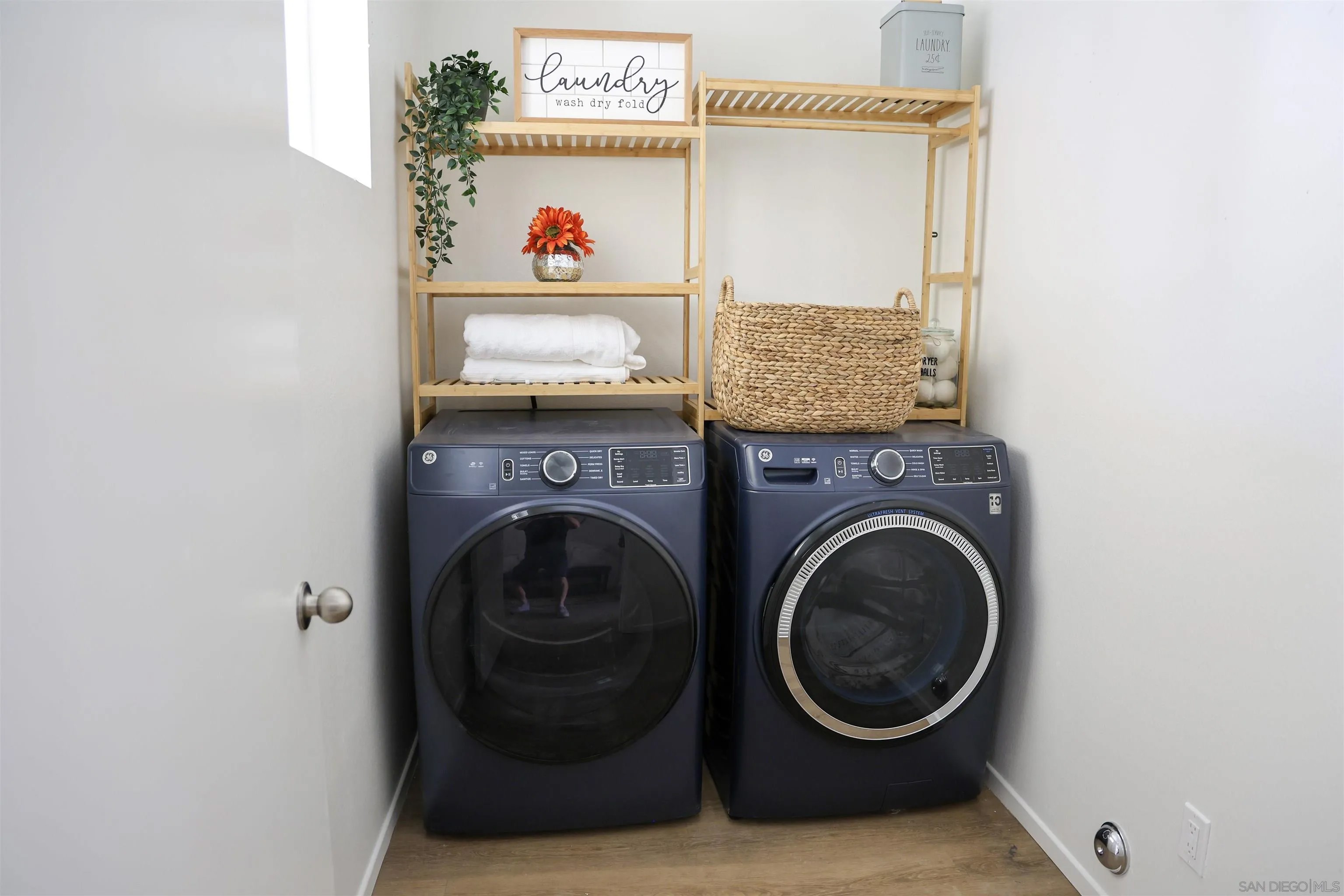 454 Creekside Circle