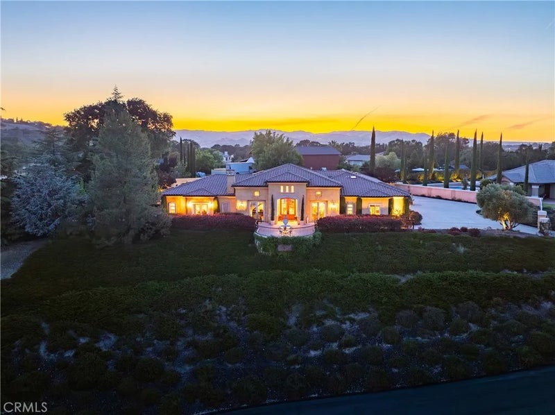 2035 Rancho Caro
