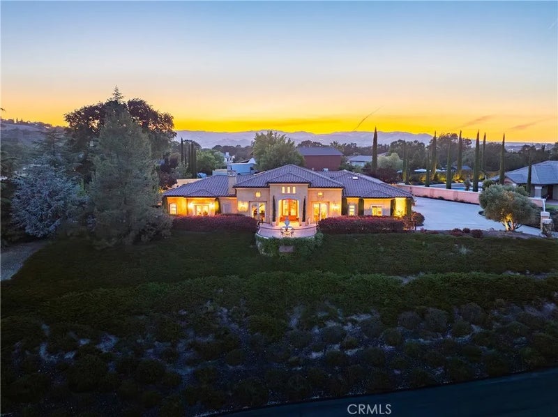 2035 Rancho Caro