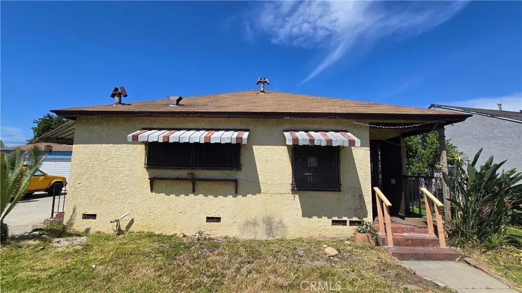 1605 E Orchard