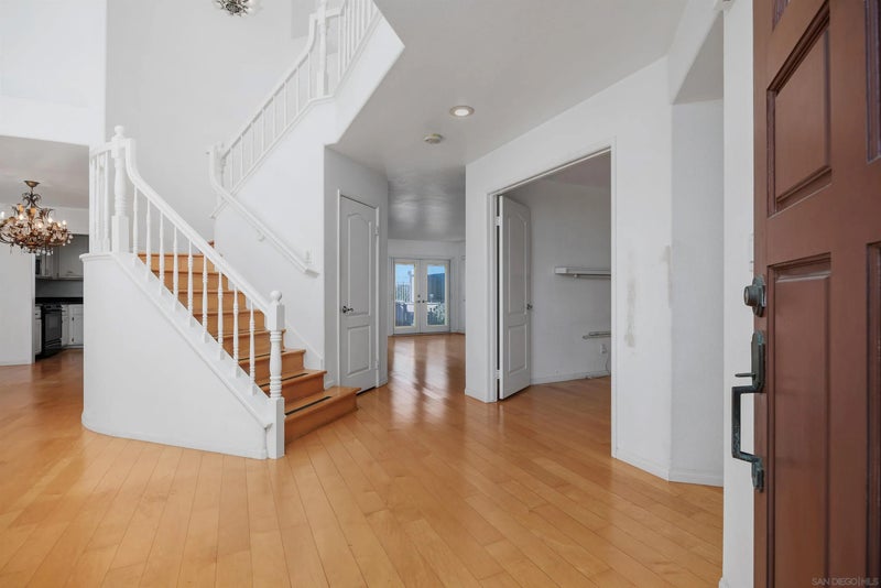 3218 San Helena