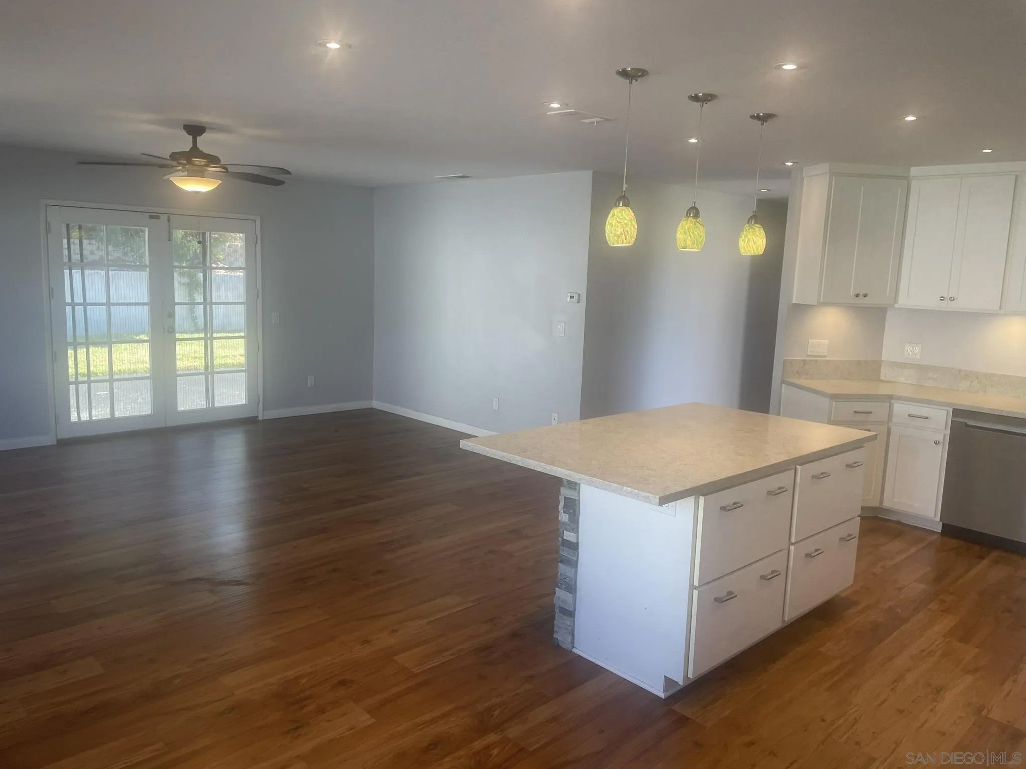 4043 Mira Costa St.