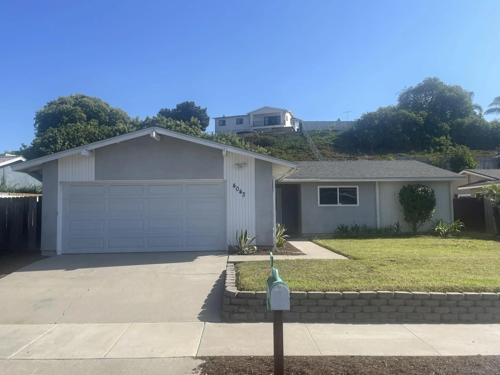 Photo of 4043 Mira Costa St, Oceanside, CA 92056 (MLS # 260025474)