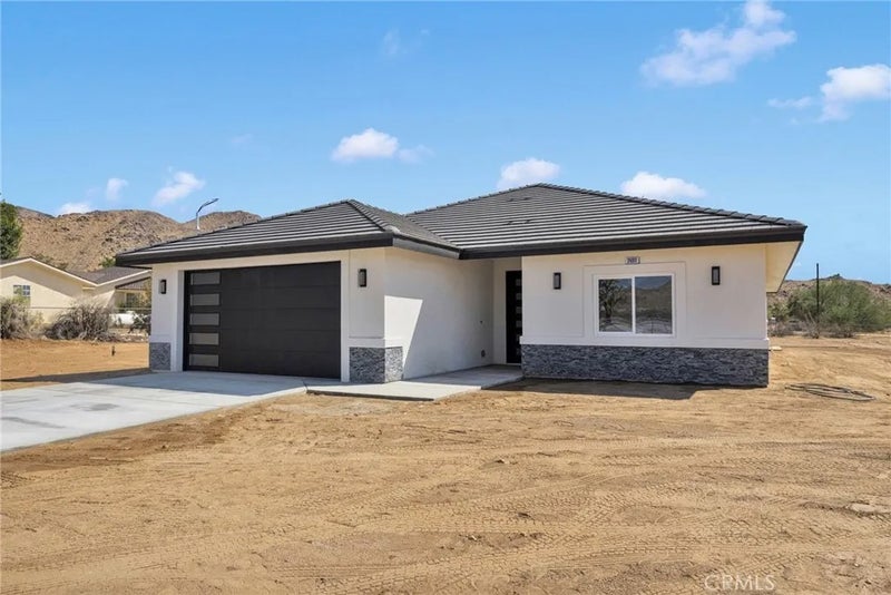 24911 VIA VISTA RD