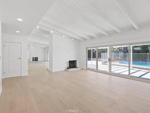 Photo of 23119 Gainford Street, Woodland Hills, CA 91364 (MLS # SR26168211)