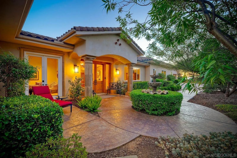 30388 Castlecrest