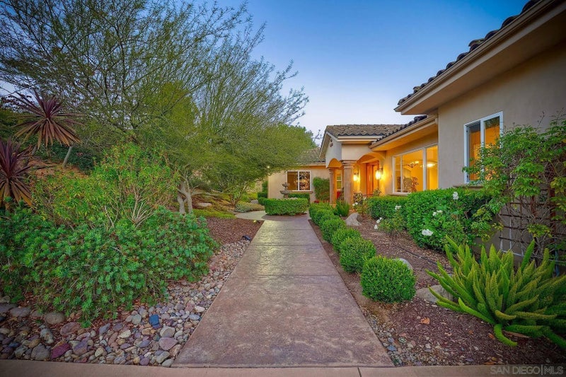 30388 Castlecrest