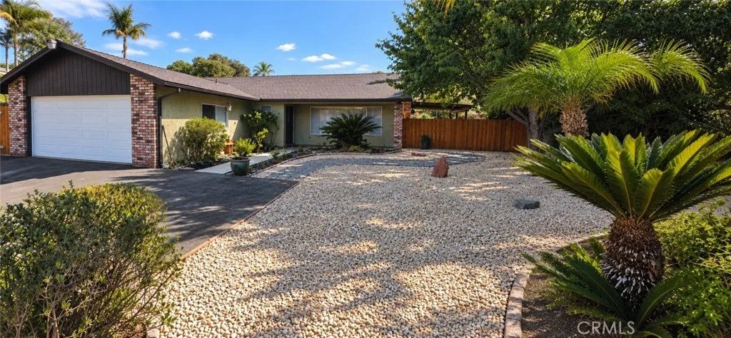 Photo of 1192 Caren Road, Vista, CA 92083 (MLS # SW26206296)