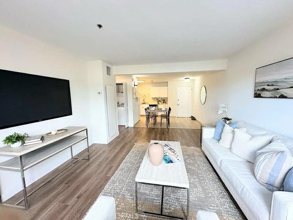 Photo of 24410 Crenshaw Blvd #113, Torrance, CA 90505 (MLS # SB26027887)