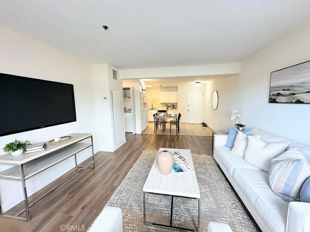 24410 Crenshaw 113