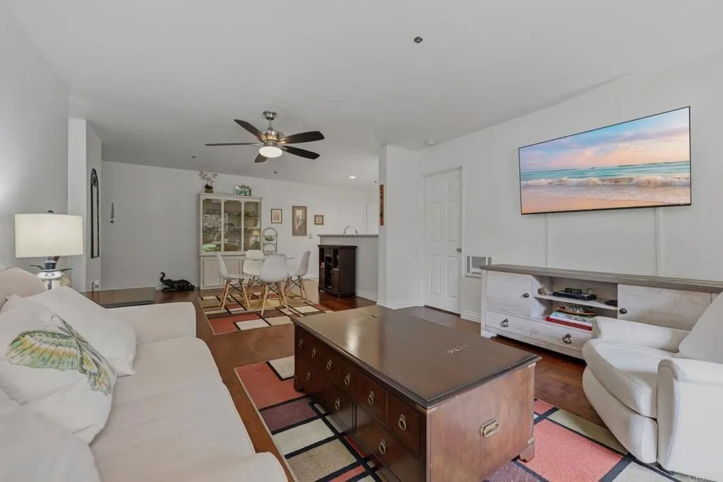 3513 Caminito Sierra 101