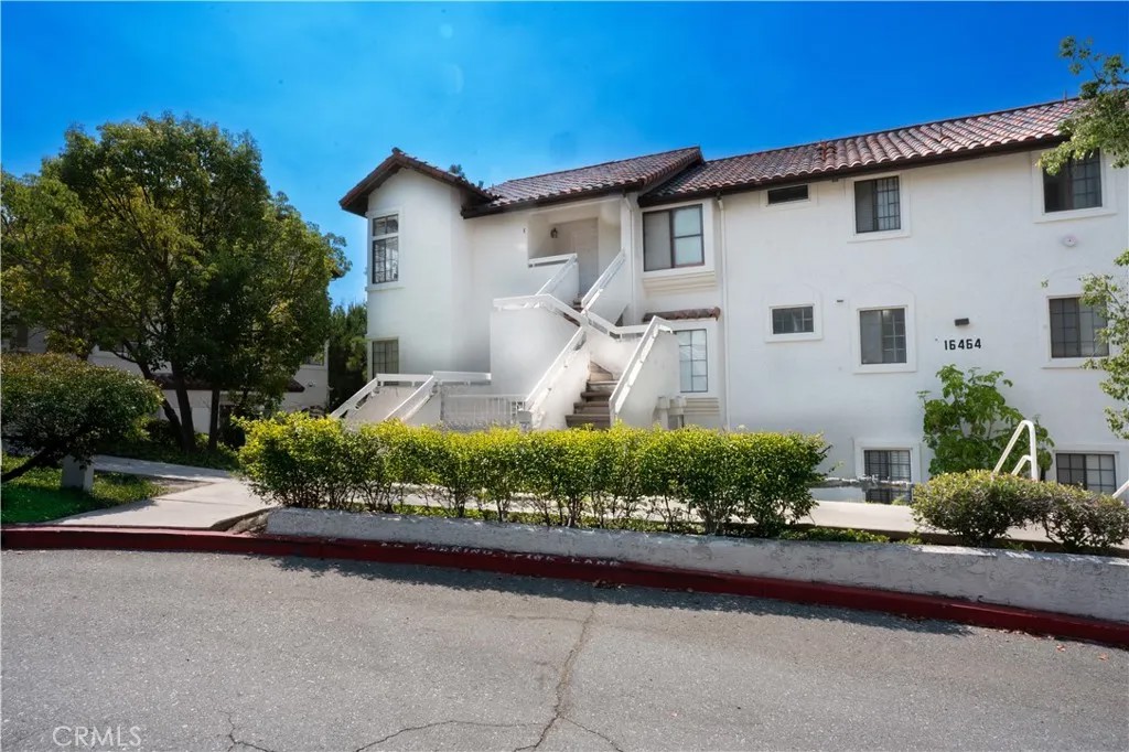 16464 Avenida Venusto