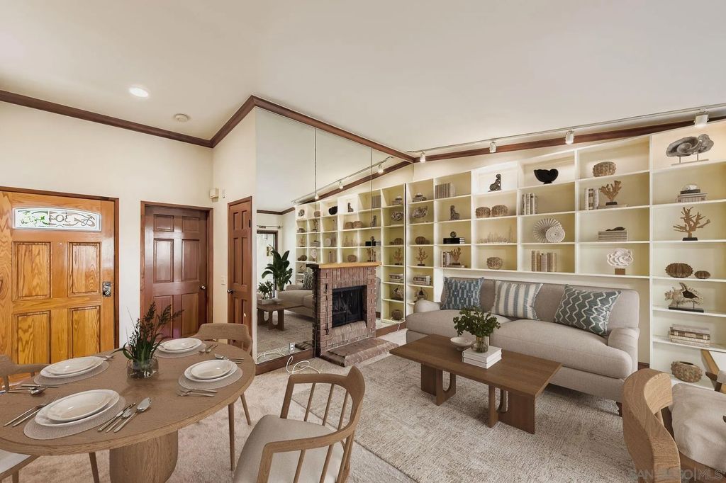 Photo of 8840 Villa La Jolla Dr #304, La Jolla, CA 92037 (MLS # 2600317)