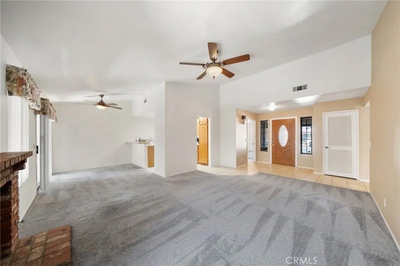 1379 Yorktown Circle