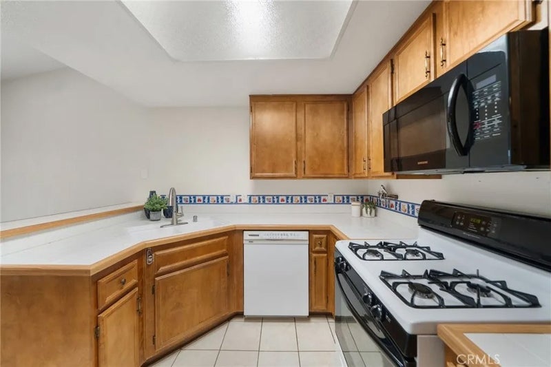 1379 Yorktown Circle