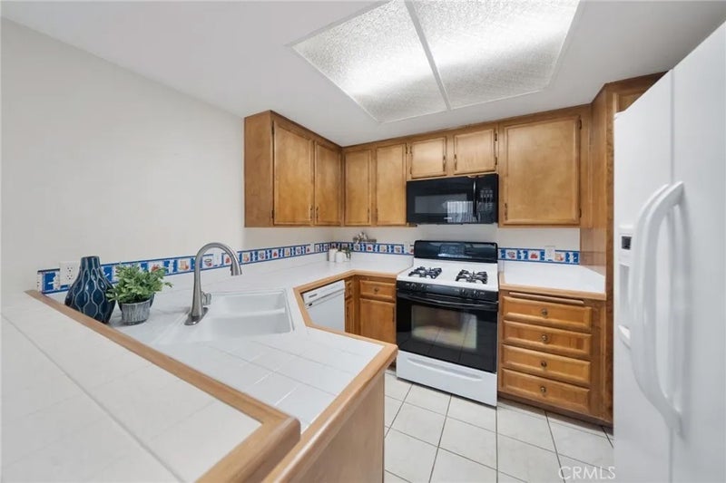 1379 Yorktown Circle