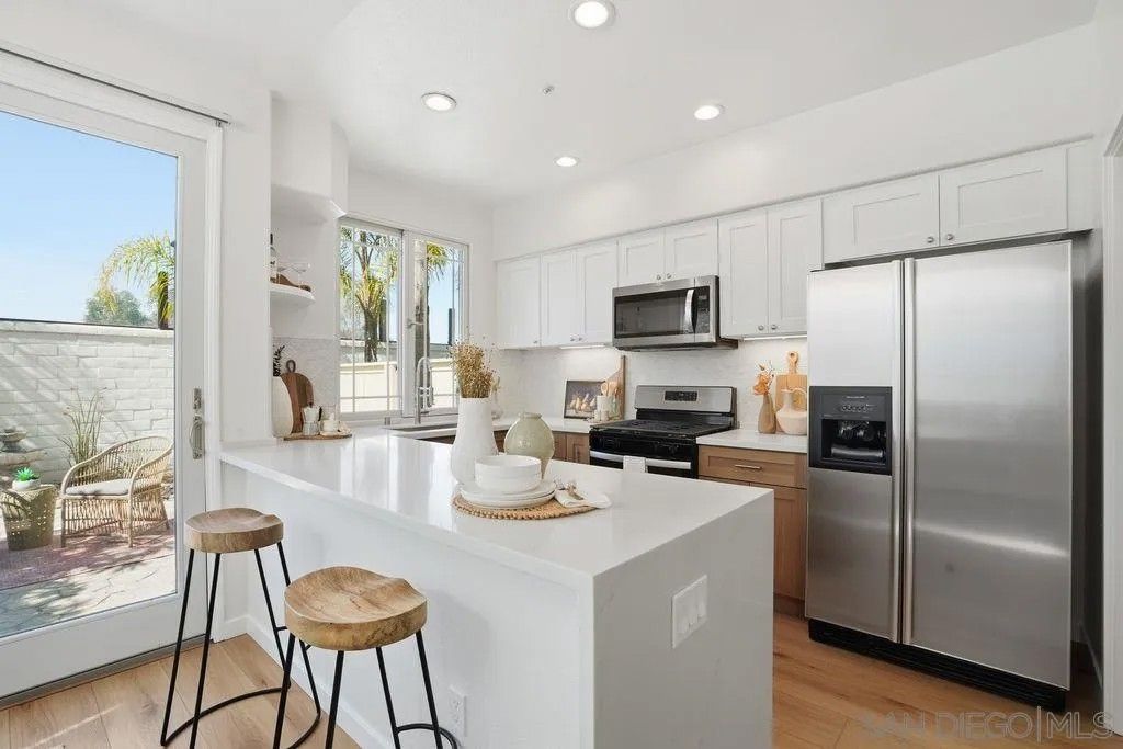 Photo of 370 Carmel Creeper Place, Encinitas, CA 92024 (MLS # 260004557)