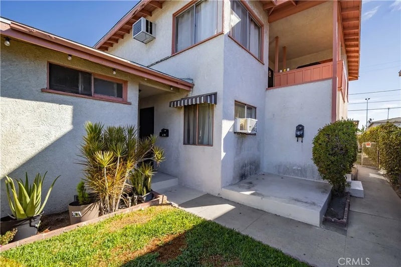7244 Tujunga Avenue