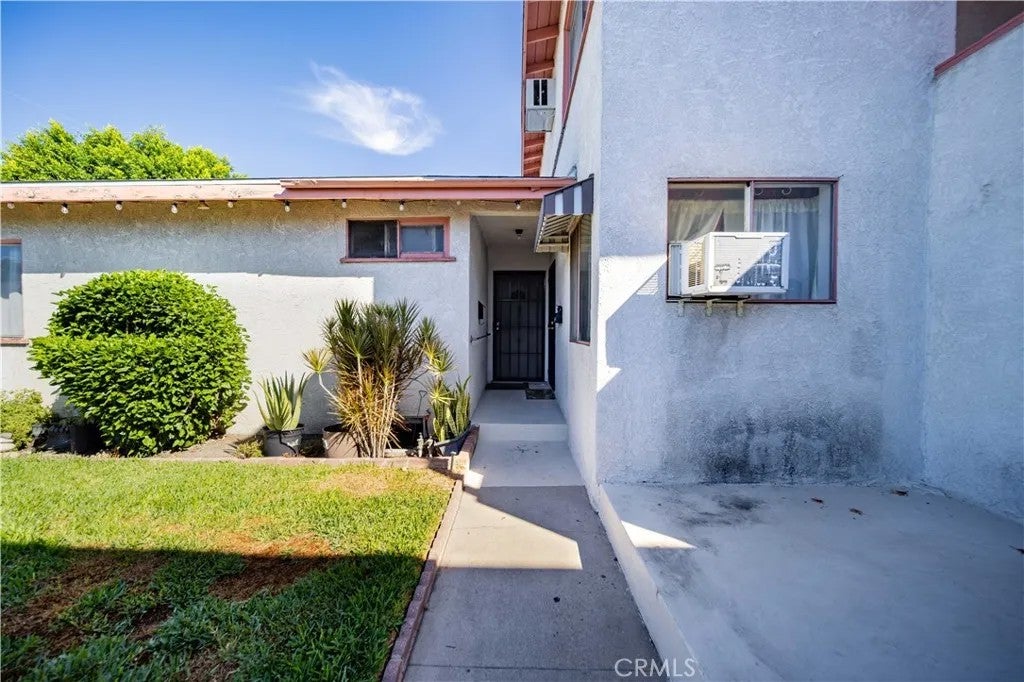 7244 Tujunga Avenue
