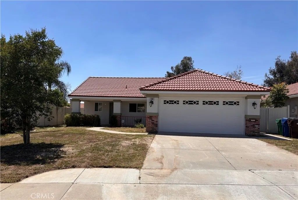 Photo of 7784 Chanticleer Road, Highlands, CA 92346 (MLS # IG26013955)