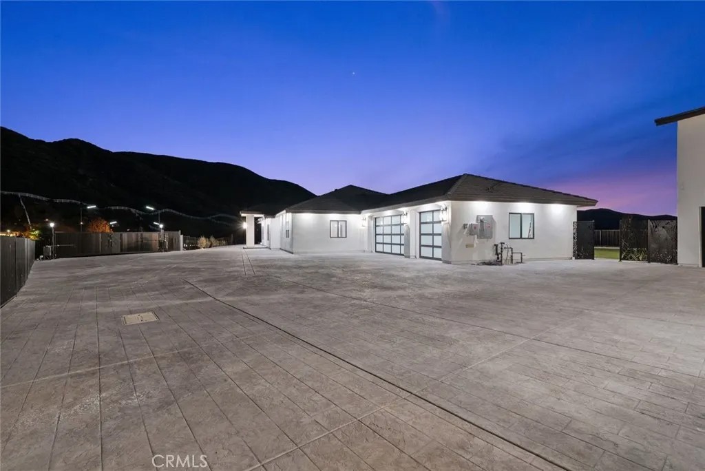 2227 W. AVENUE Y8 Court