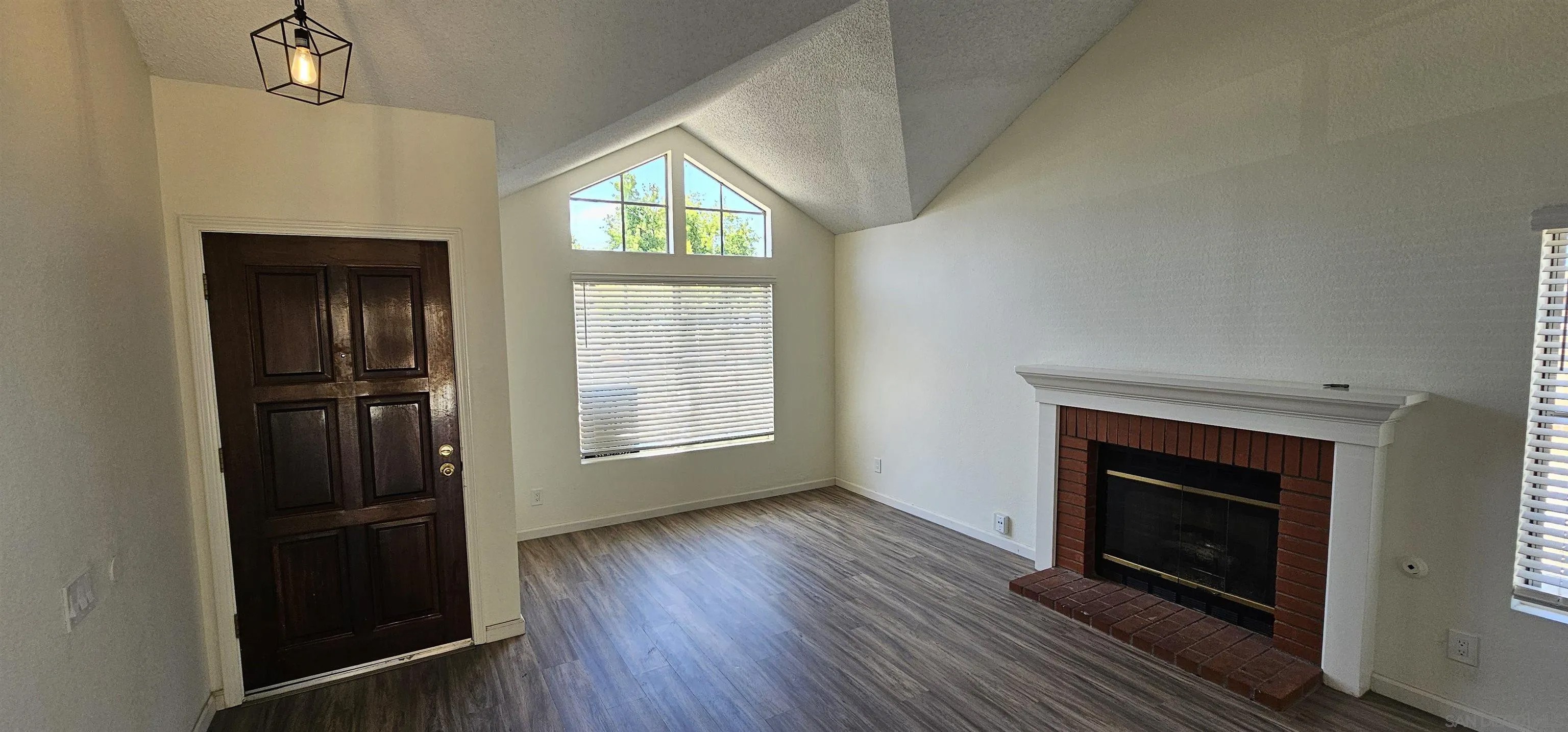 7505 Bannister Ln