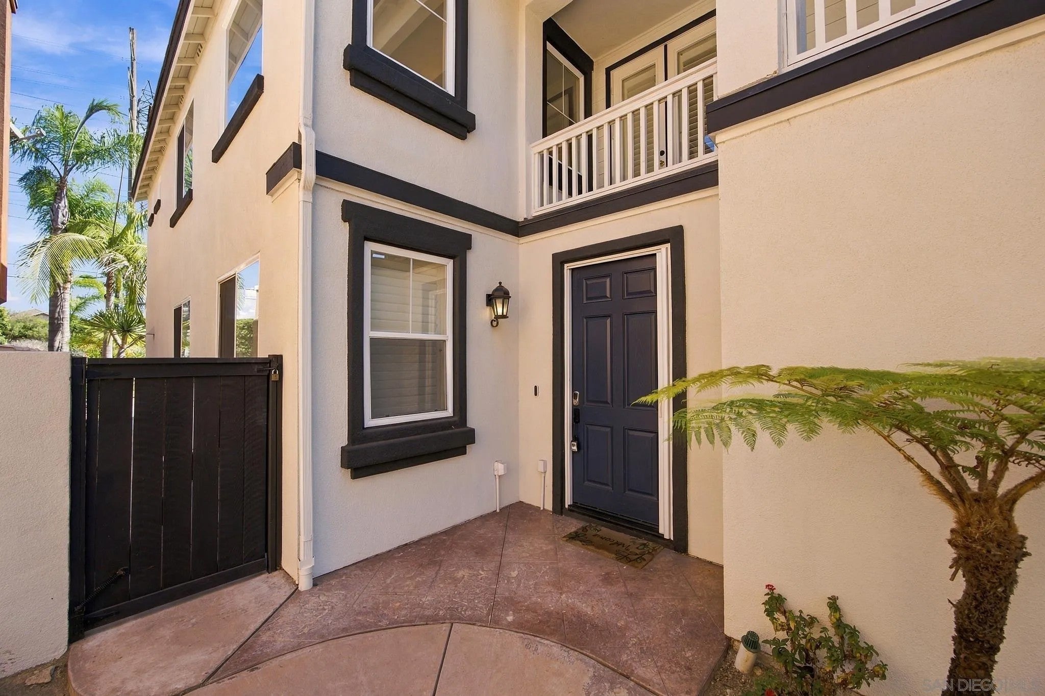 10569 Corte Jardin Del Mar