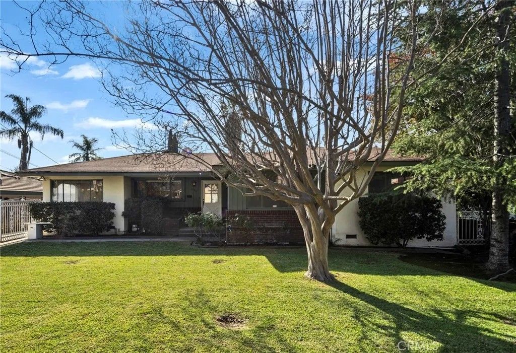 Photo of 630 W Longden Ave, Arcadia, CA 91007 (MLS # WS25271938)