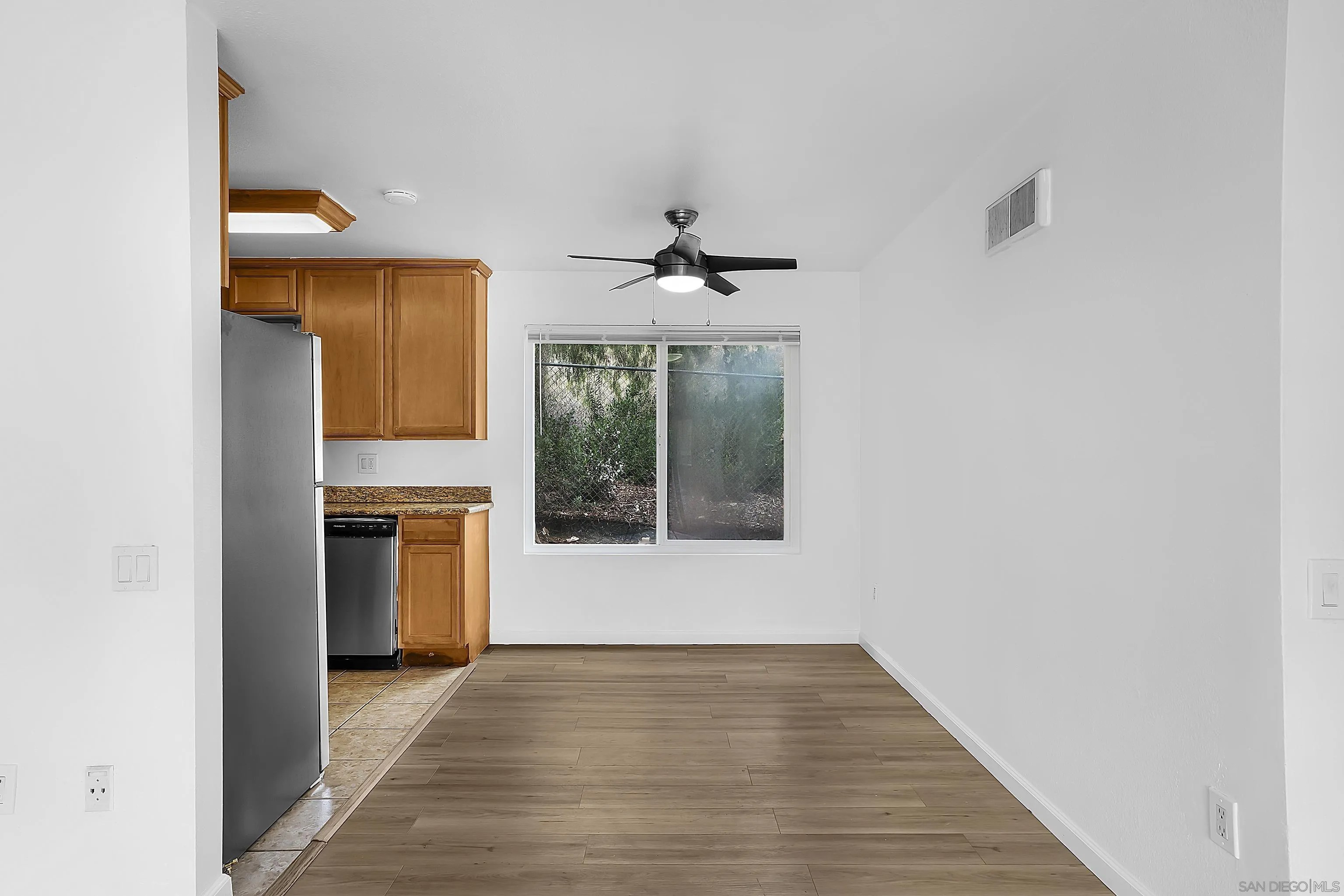 6333 COLLEGE GROVE WAY #13106