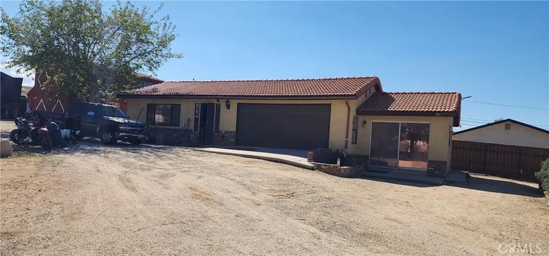 12116 E Avenue V10